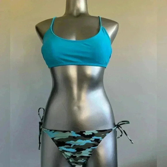 FREE 🆕➕size Swimsuit  String Bikini Bottoms - Picture 8 of 16